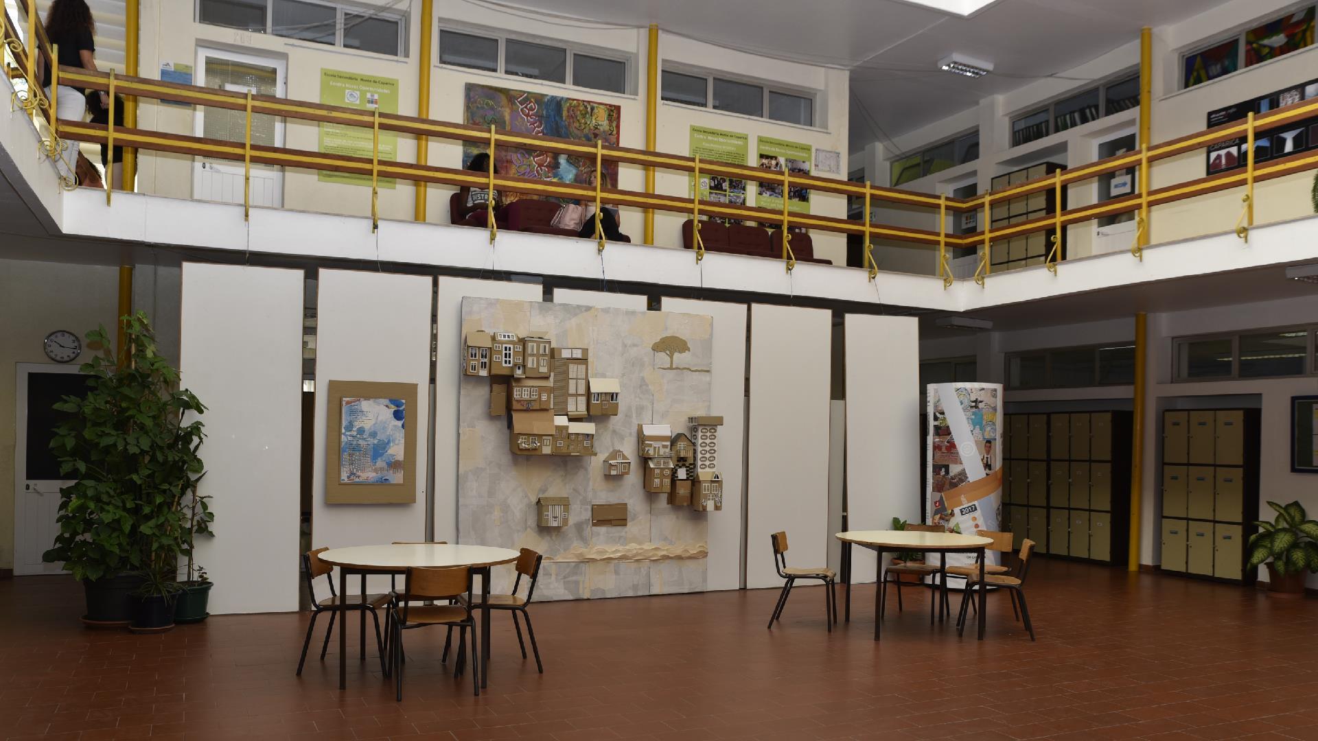 Escola Básica e Secundária Monte de Caparica