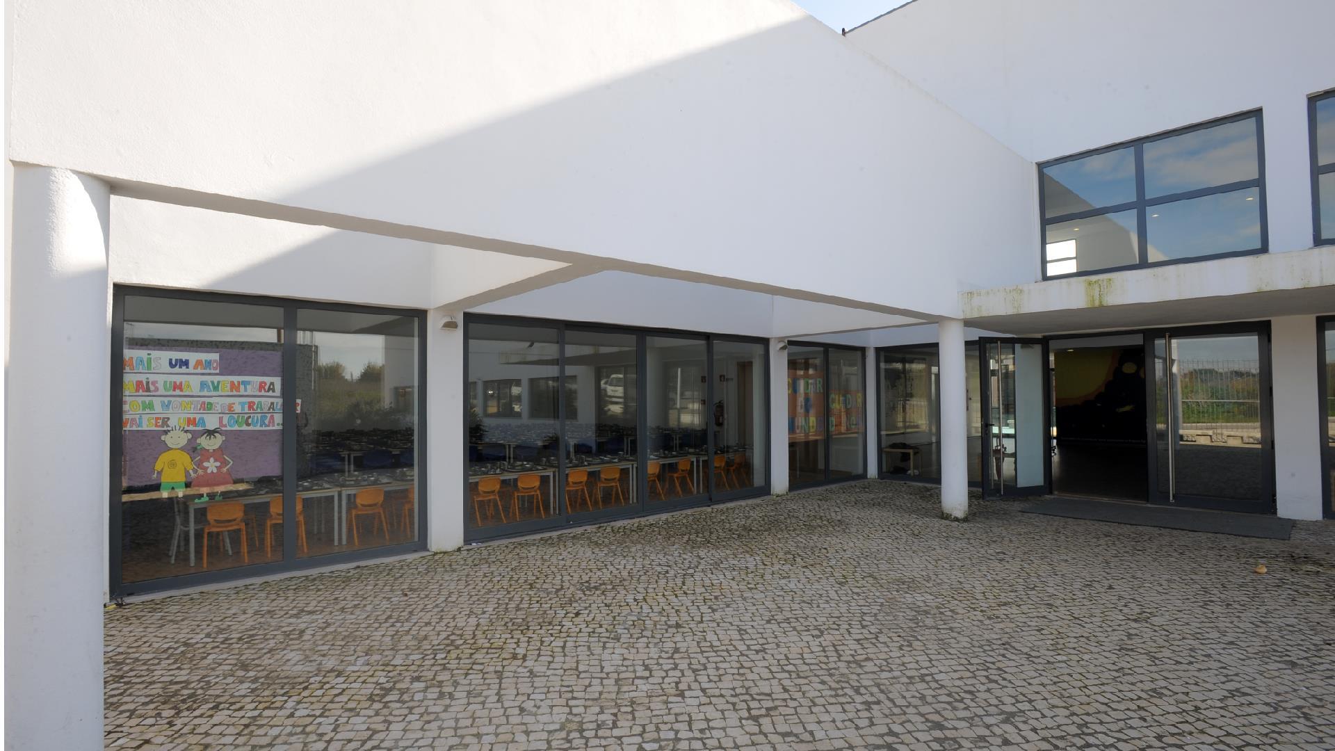 Escola Básica Rogério Ribeiro