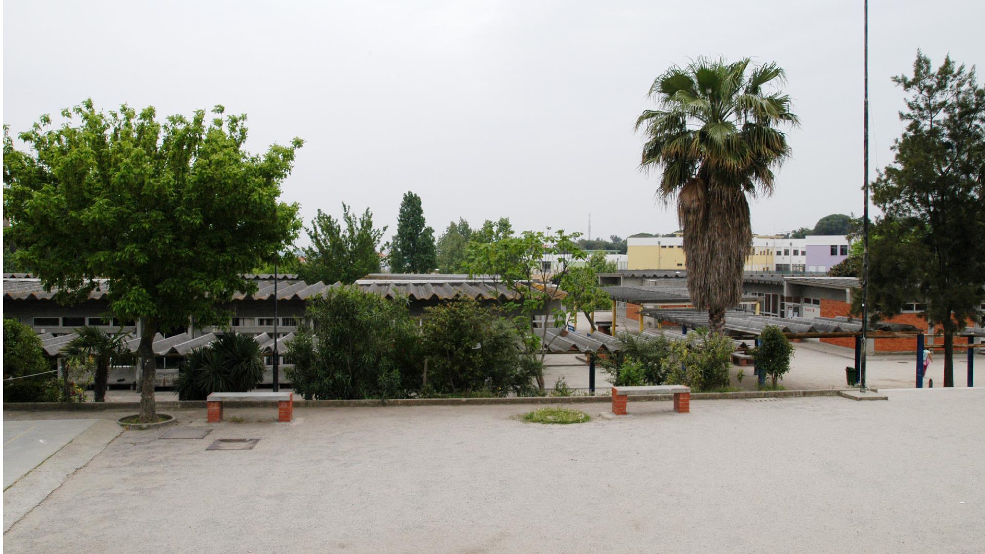 Escola Básica de Alembrança